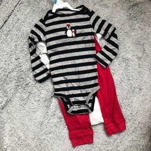 NWT Carter’s 3piece Set Penguins